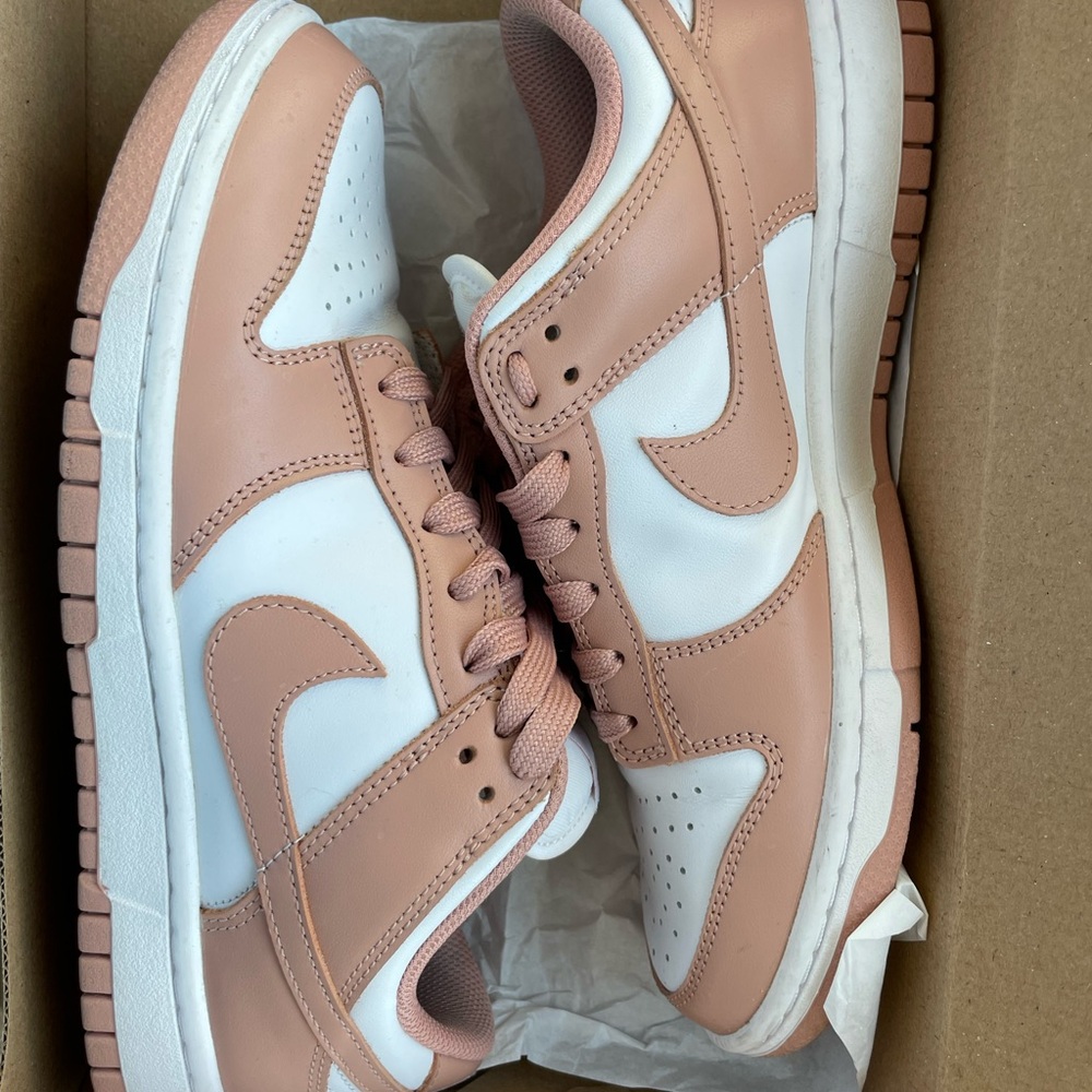 Nike Women's Sneakers in Pink and White